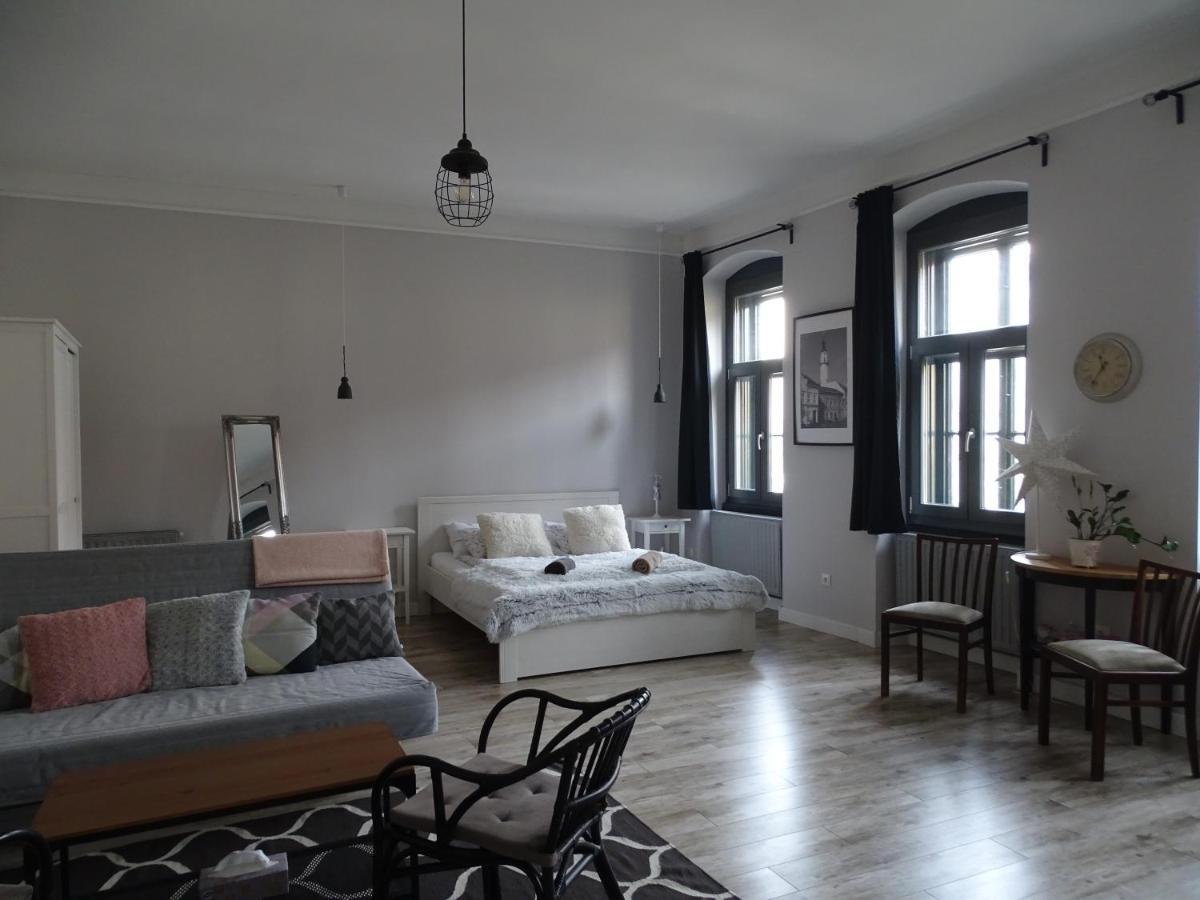 Ovaros Apartman 维斯普雷姆 外观 照片