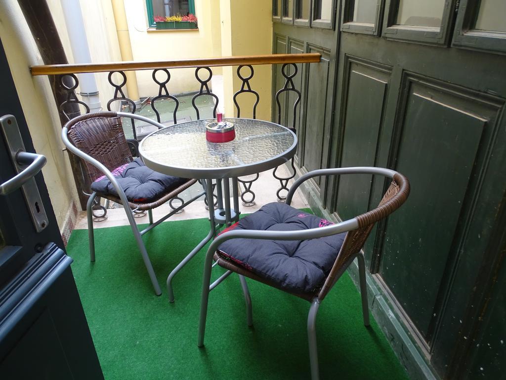 Ovaros Apartman 维斯普雷姆 外观 照片